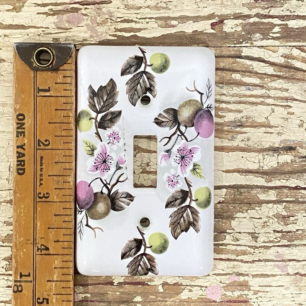 Vintage Porcelain Single Light Switch Cover‎ Purple & Green Grapes Hand Painted